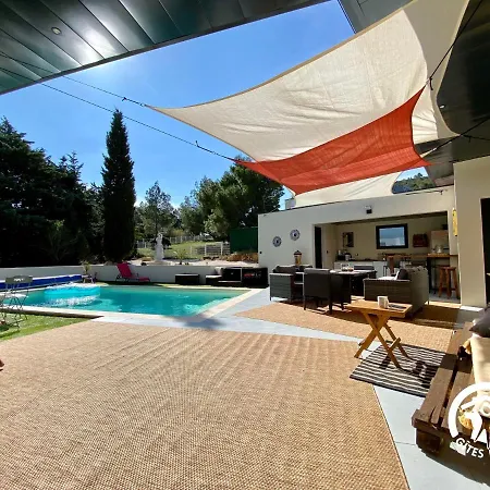 Les Garrigues Ensoleillees Bed & Breakfast *